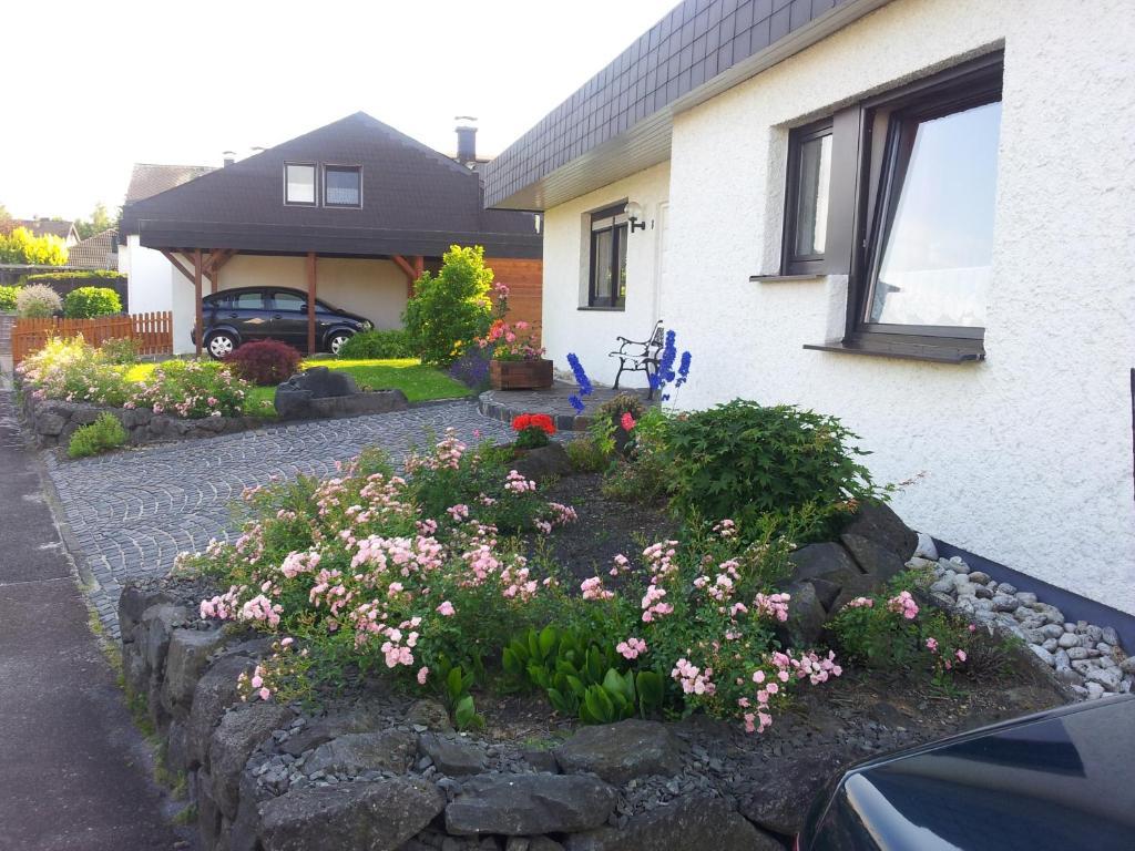 Ferienwohnung Evangeline Borsch Zell an der Mosel Exterior foto