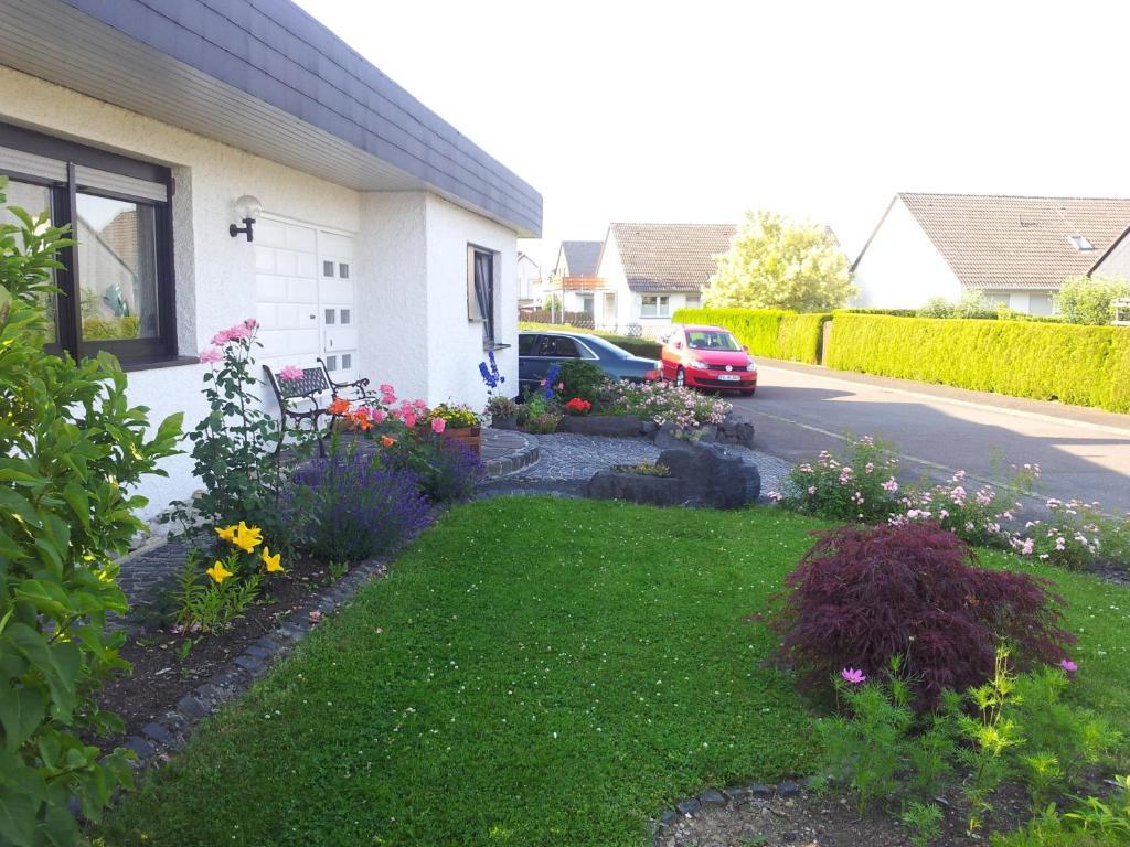 Ferienwohnung Evangeline Borsch Zell an der Mosel Exterior foto